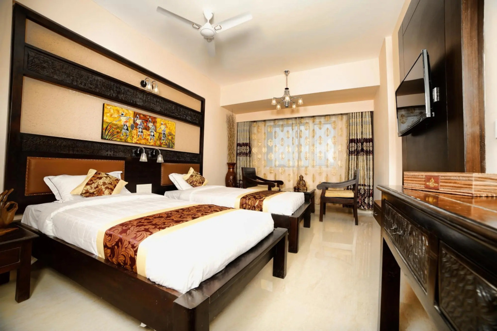 Hotel Ashwa Park