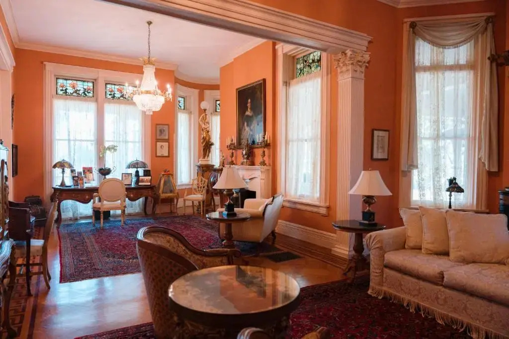 Burke Mansion