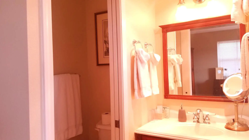 Captains Inn at Moss Landing