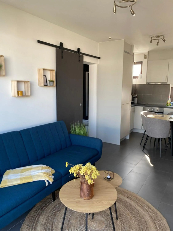 Pillar Home
