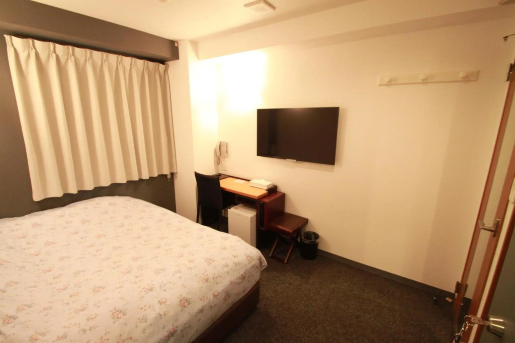 Toyama Town Hotel