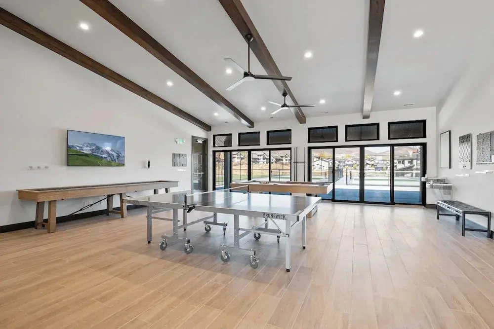 Mountain View Magic - Mayflower Lakeside