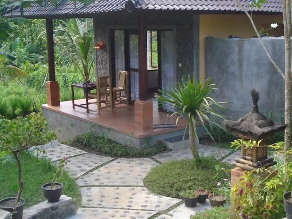 Khrisna Hs and Cottages