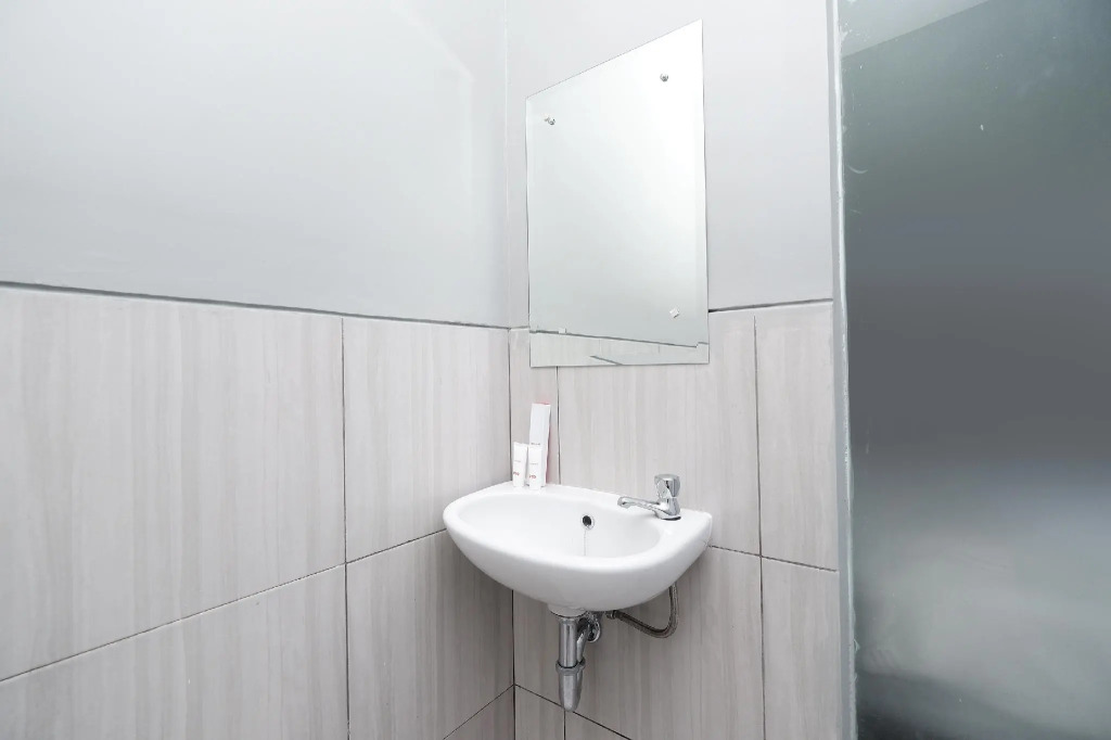 Kars Inn Semarang by OYO Rooms