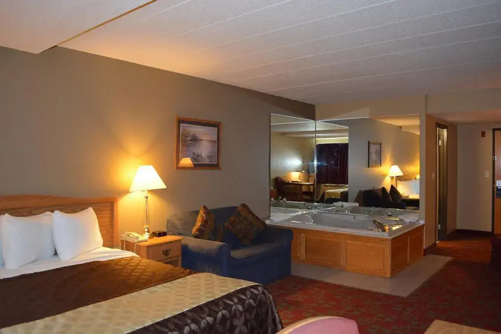 Travelodge by Wyndham Grand Forks