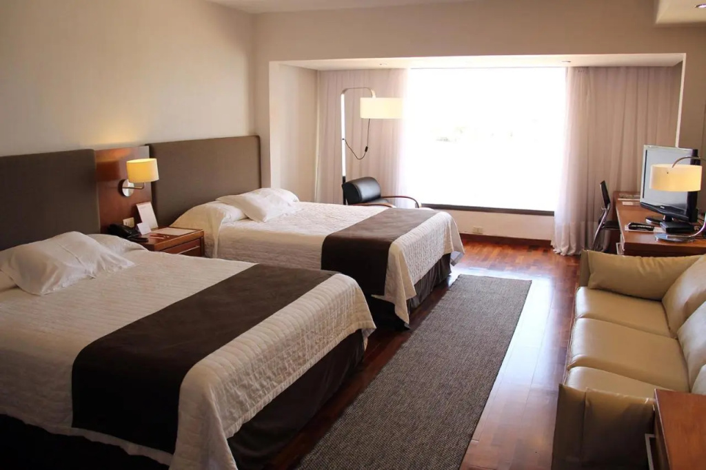 Yacht & Golf Club Paraguayo, a Tribute Portfolio Resort