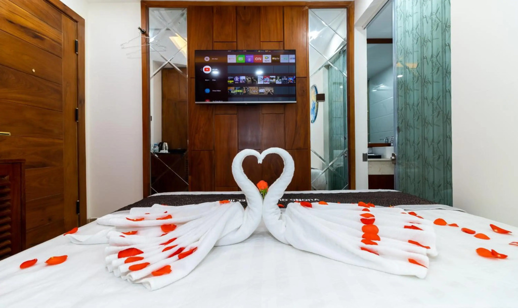 Vương Quốc 3 Hotel