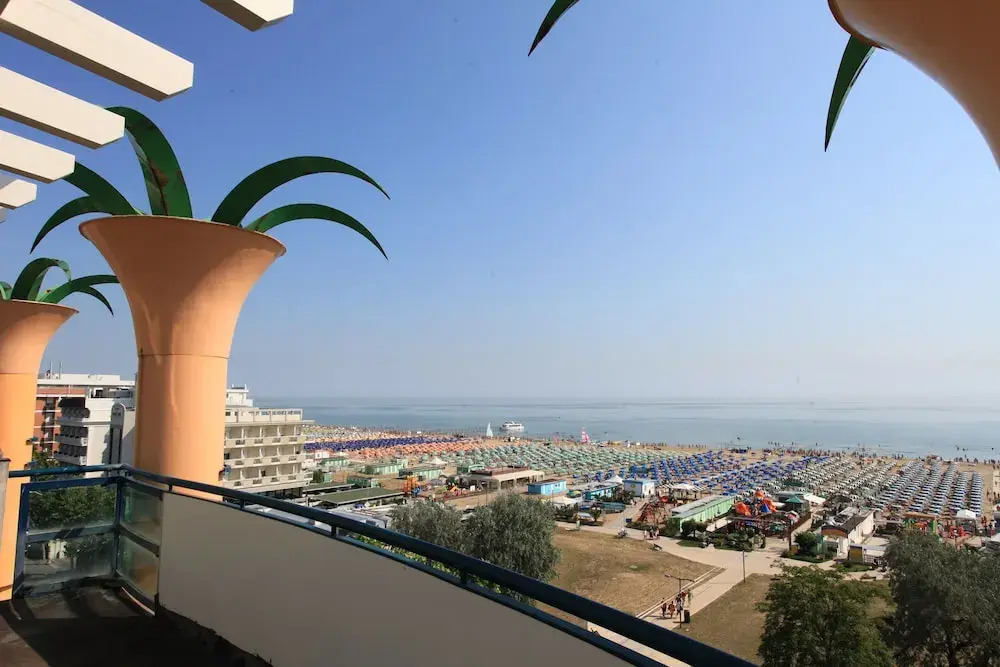 Hotel Palm Beach B&B SEA VIEW