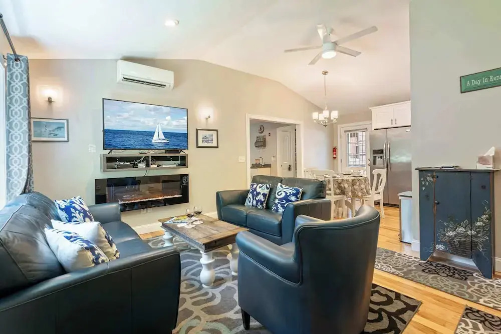 Tranquil Tides Home for 8!