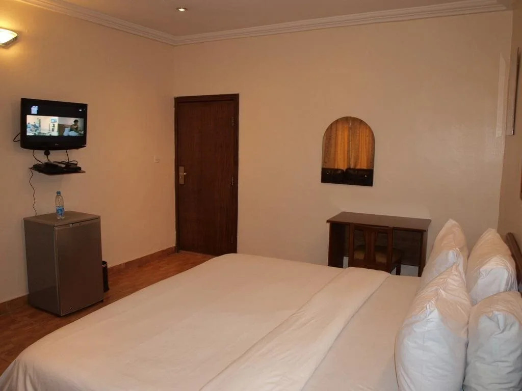 Bay Suites