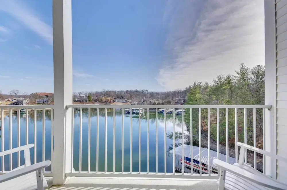 Lakefront Osage Beach Condo: Dock Your Boat Here!