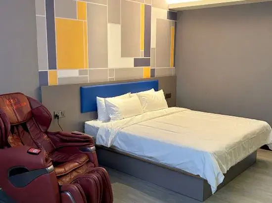 7Days Inn Hotel (Chengde Longhua Xingzhou Road)