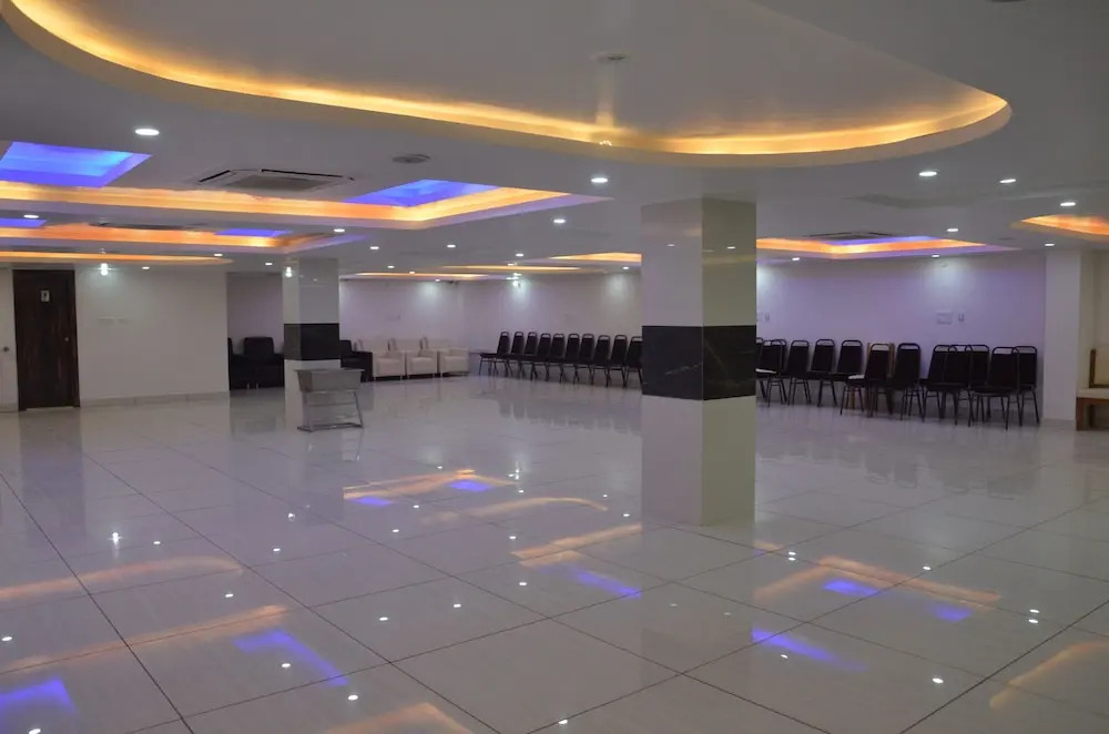 Hotel Kunti International
