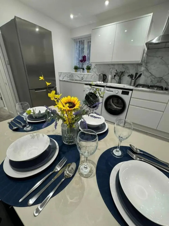 Modern 5-bed House in London Close Excel - Big Ben