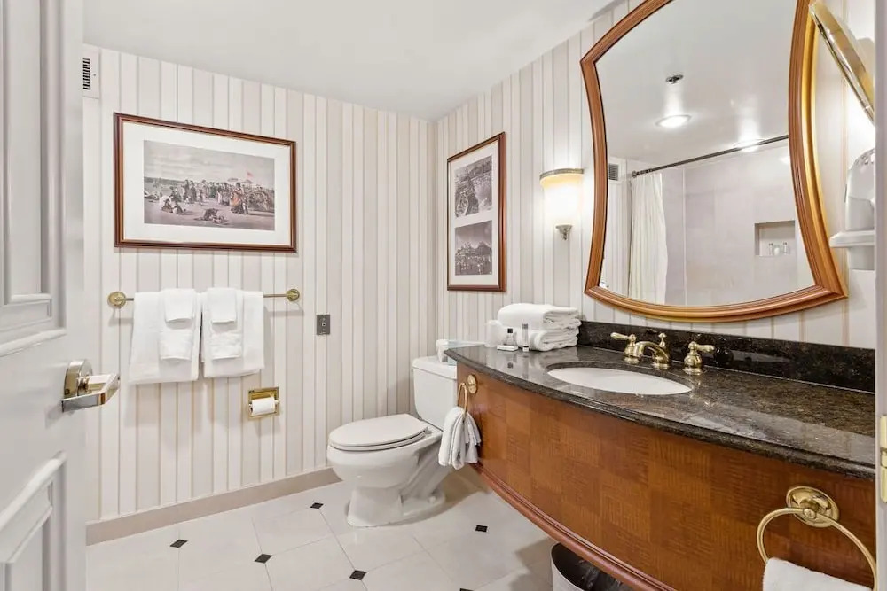 CozySuites at Showboat