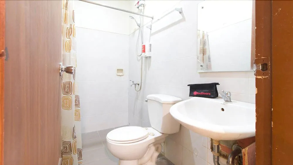 RedDoorz near Centrio Mall Cagayan De Oro City