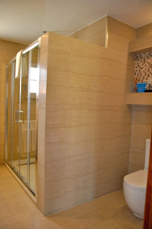 Fantastic for Family Gatherings, Optional Pool Heating, Free Air Con Wifi