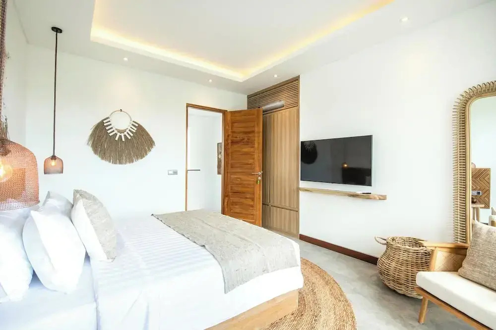 Brand New 4br Villa 400 to Finns Canggu