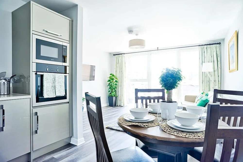 Spacious City Centre 3bed: Free Parking/elevator