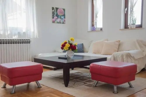 Apartments Jela