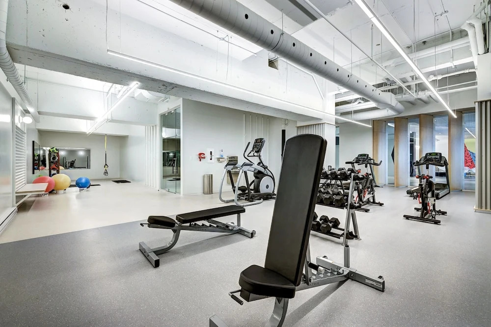 Elegant Studios and Apartments Montreal