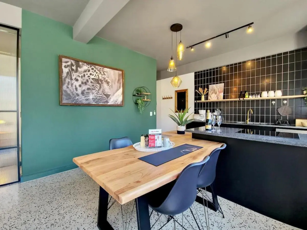 City Oasis Apartment with Rooftop Pool!