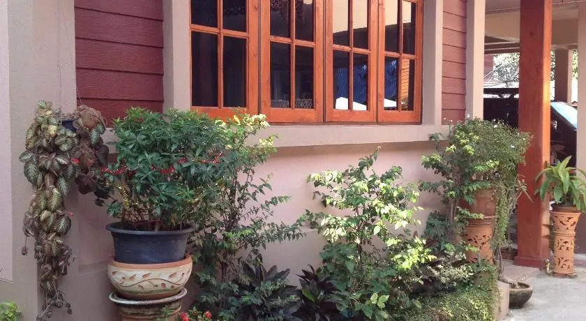 Chok-wasana Guest House