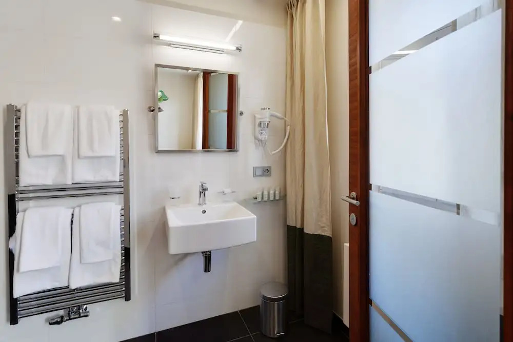 EMPIRENT River Apartments