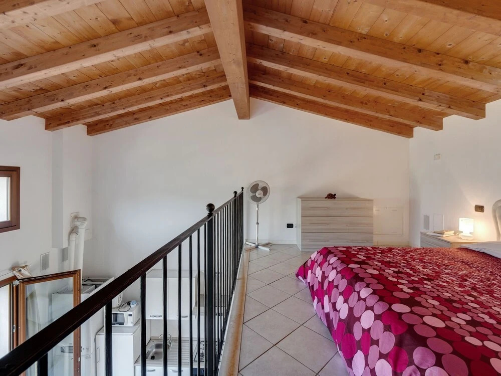 Lake-view Apartment in Silviano With Terrace and Garden