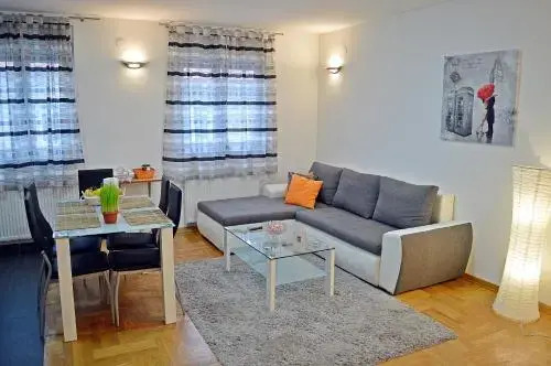 Apartments Tony