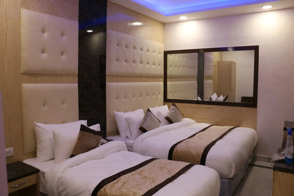 Hotel Karlo Kastle - Paharganj - New Delhi