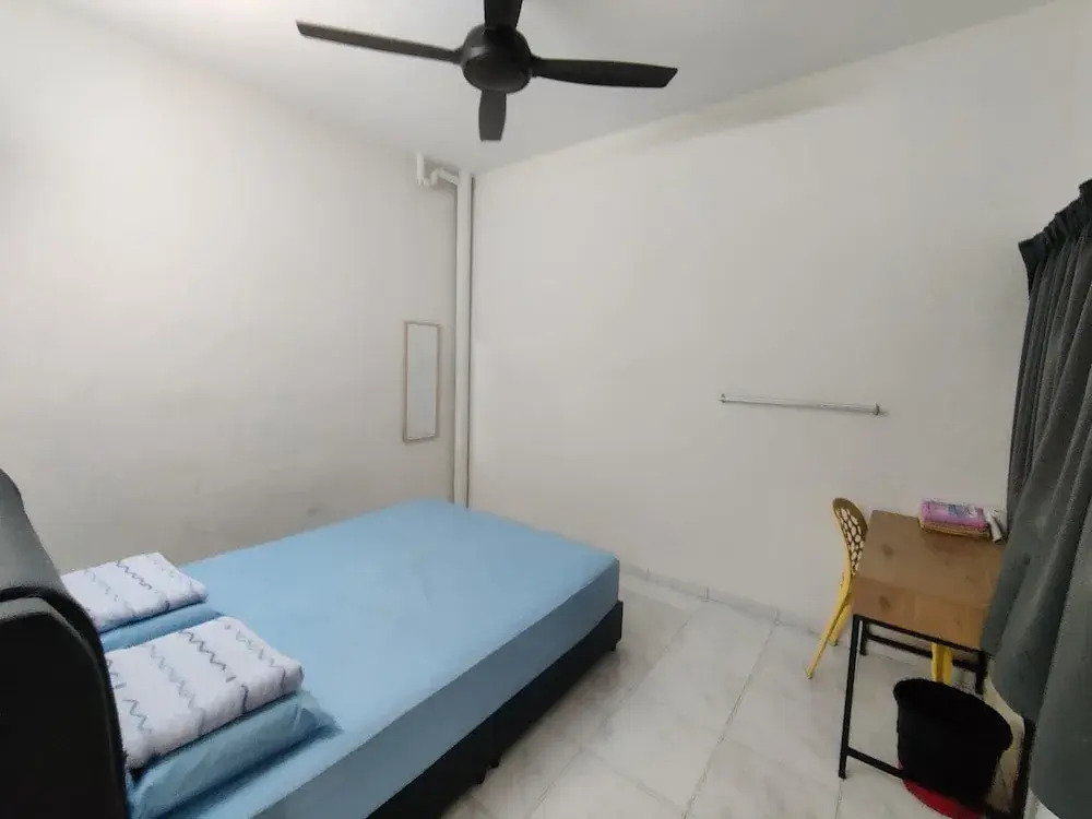 CLP perai homestay near Sri Muniswarar Temple 2