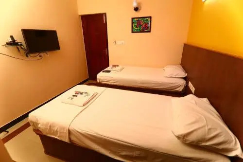 Avinashi Suites