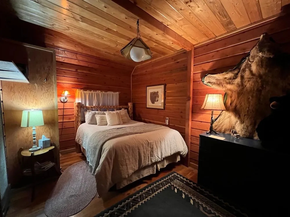 Bear Creek Ranch Bed & Breakfast