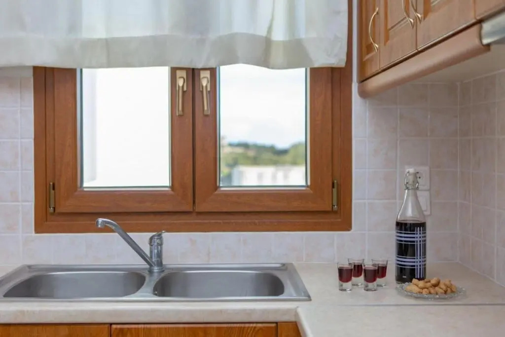 Apiranthian house Panoramic view