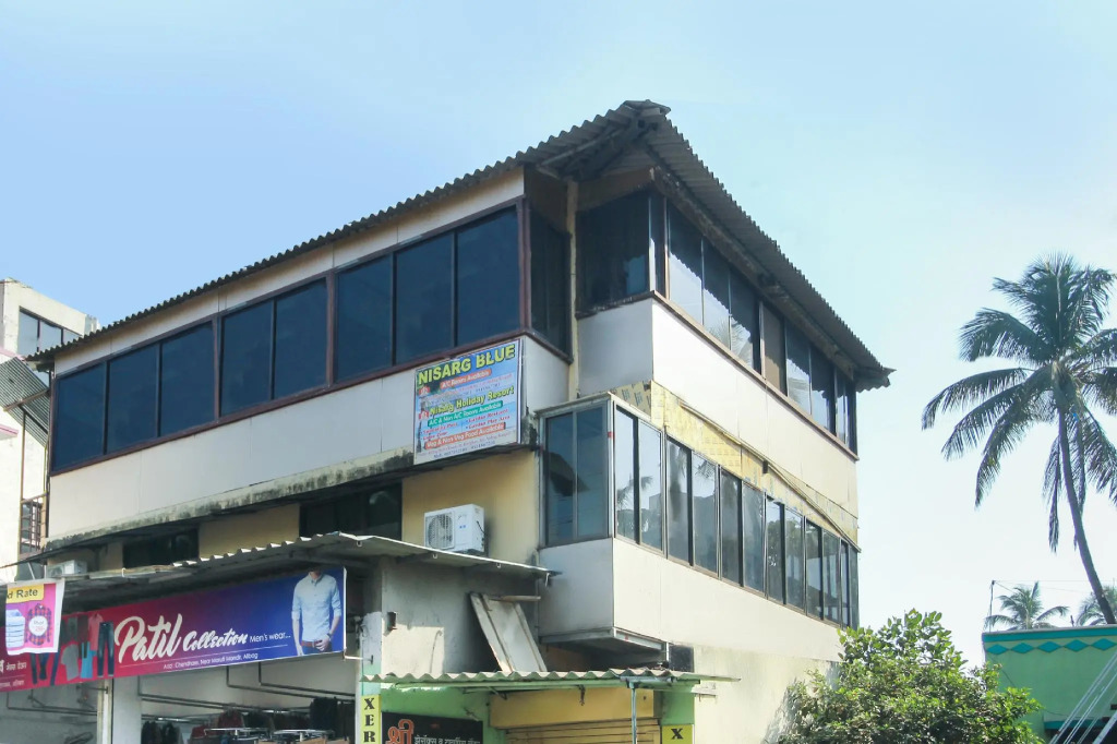 OYO 71040 Hotel Sagar Palace