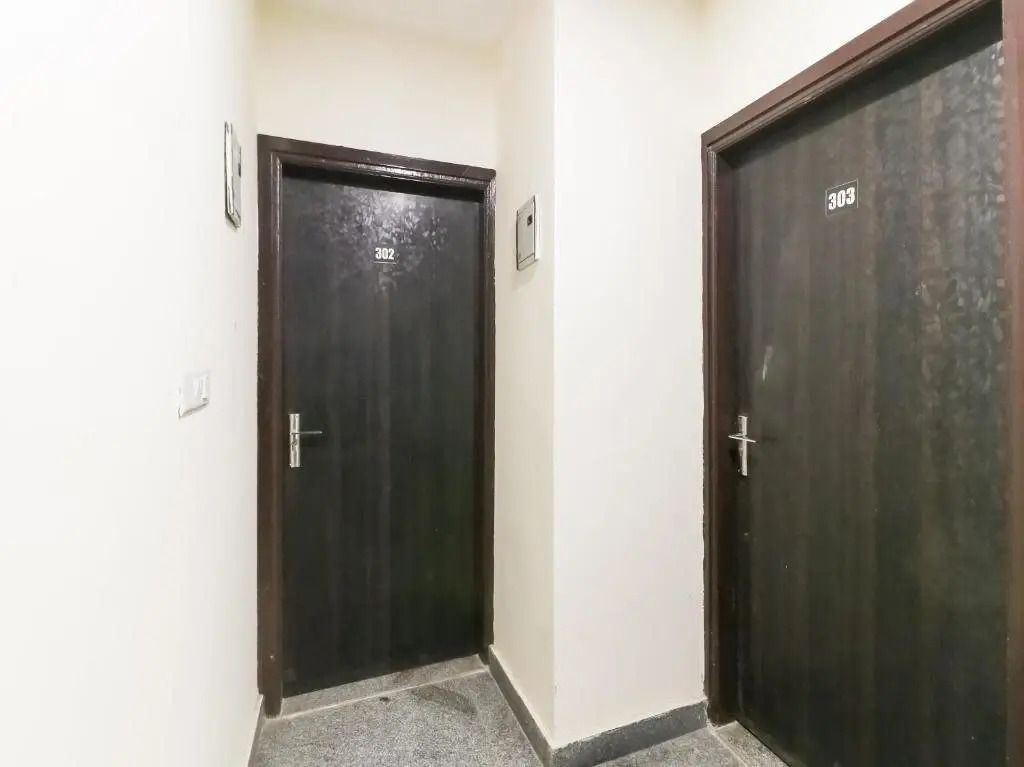 Hotel The Castle by OYO Rooms