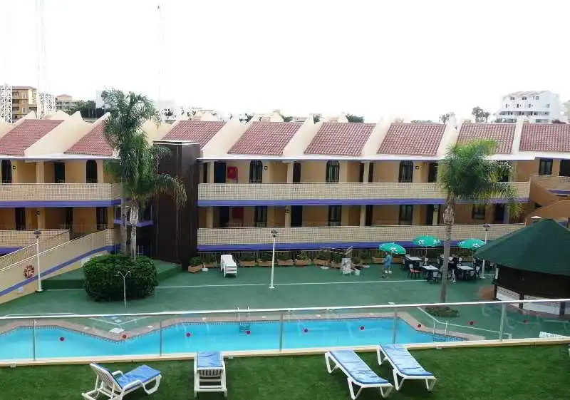 Playaolid Suites and Apartments