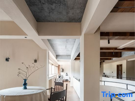 Yizhang Zhenshan Xigu Homestay