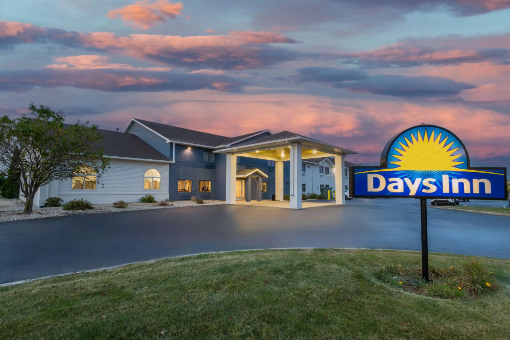 Days Inn by Wyndham Racine/Sturtevant