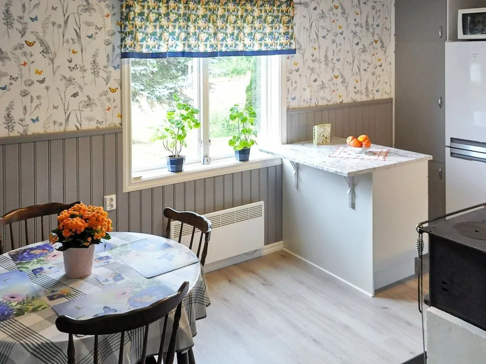4 Person Holiday Home in Sunne