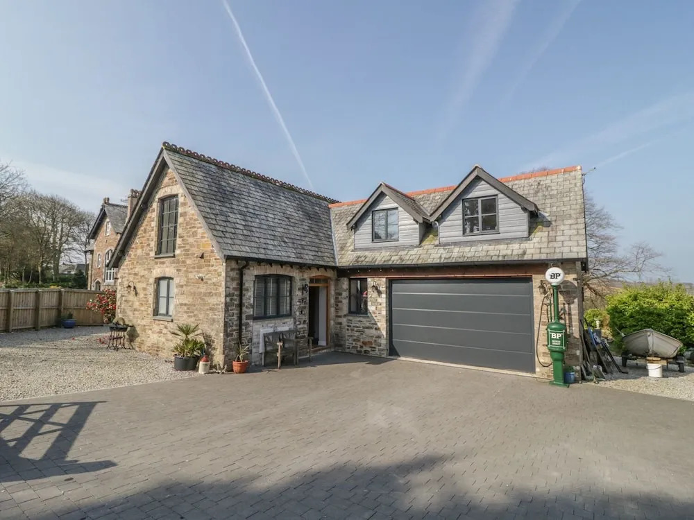 The Coach House