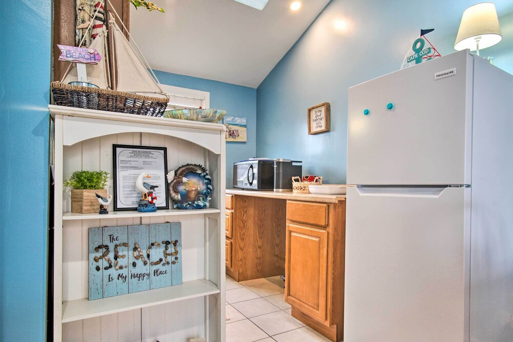 South Yarmouth Condo: Walk to Beach & Dining!
