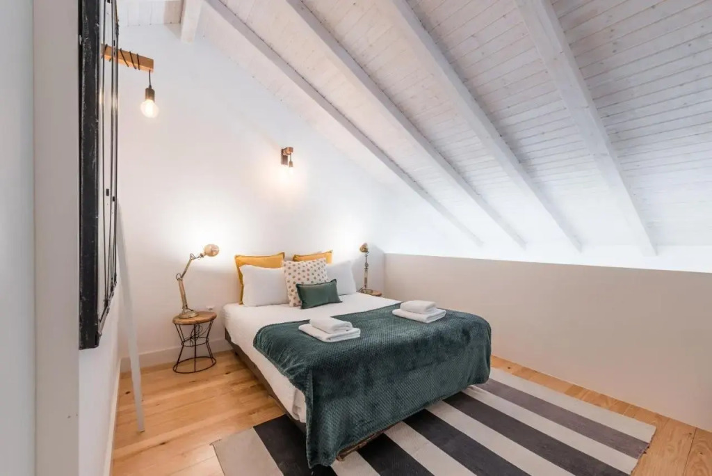 GuestReady - Ladder Mezz