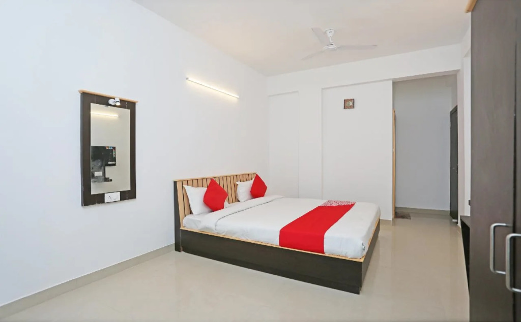 FabHotel Konark Green