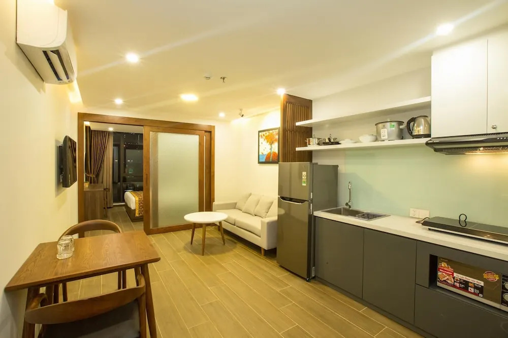 Lake View Hotel