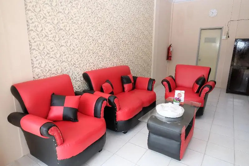 Steze Kost By OYO Rooms
