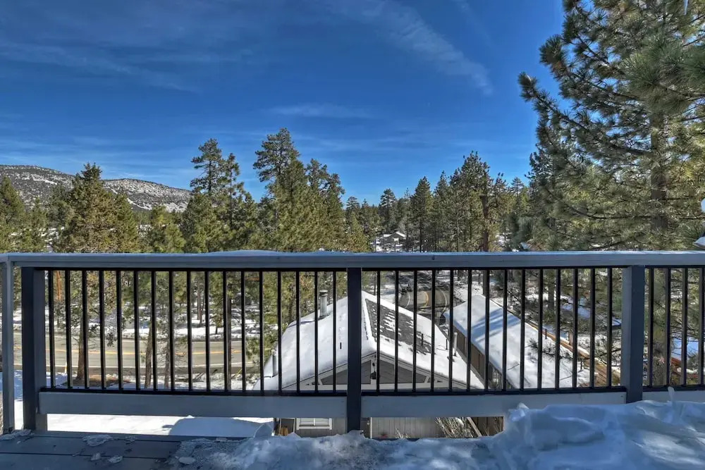 Mountain Palette by Avantstay Hot Tub, Game Room, Deck, Sweeping Views!
