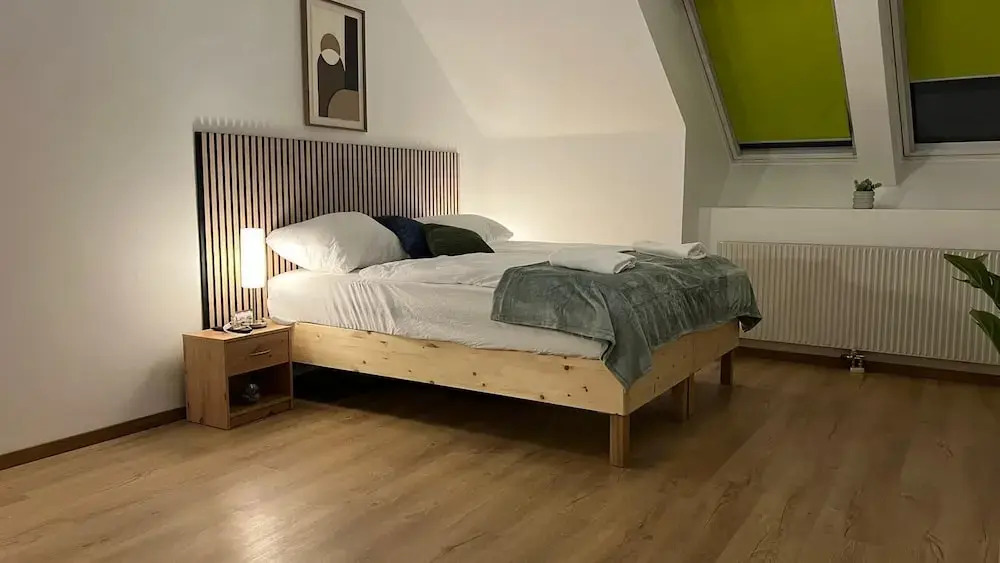 Private Room for Long Term Near Rennweg