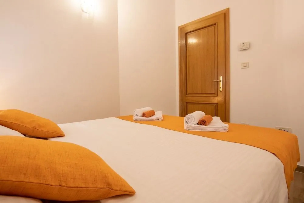 Makarska Beach Apartments Lucija